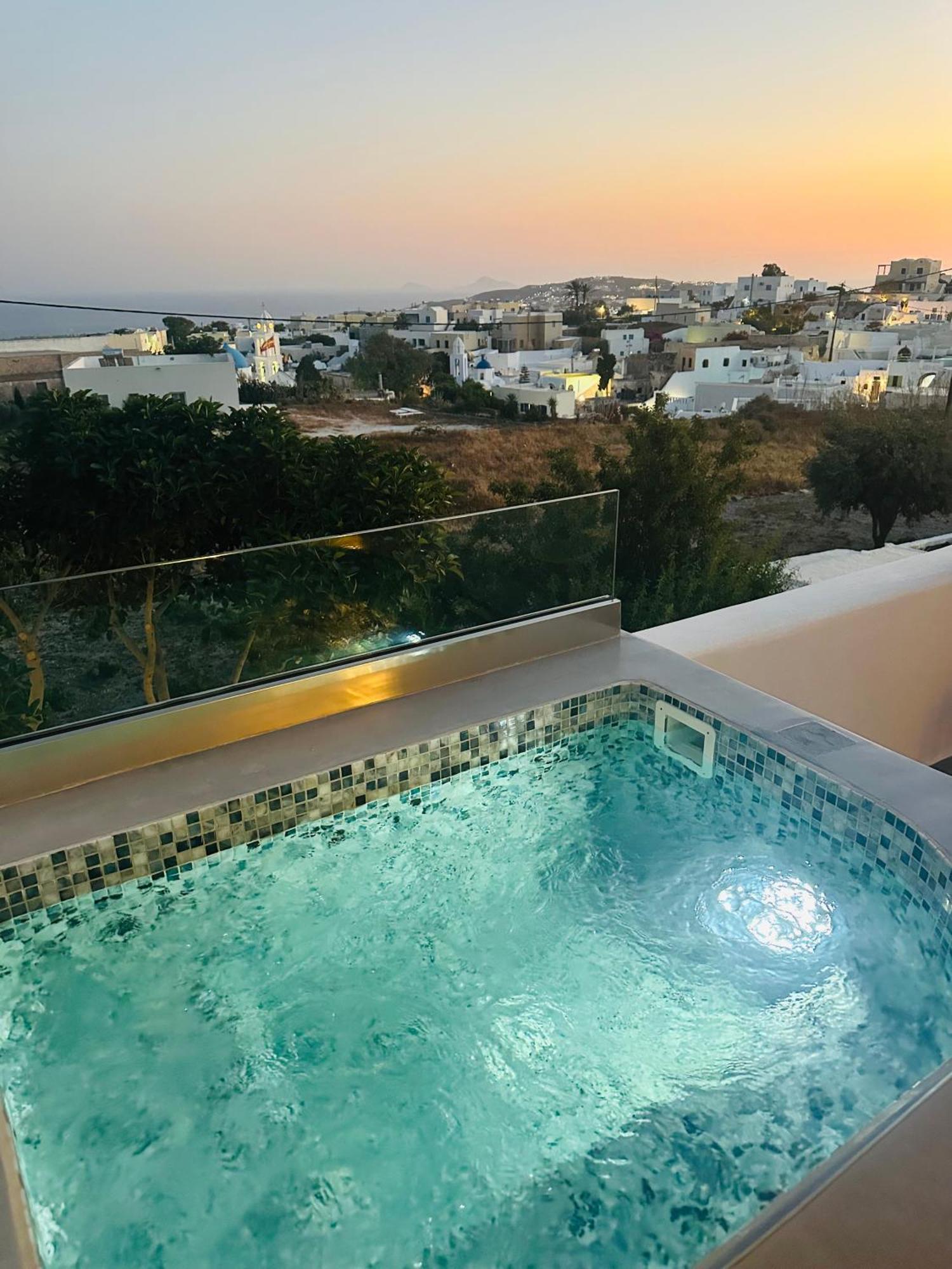 מגלוחורי White Harmony Suites מראה חיצוני תמונה